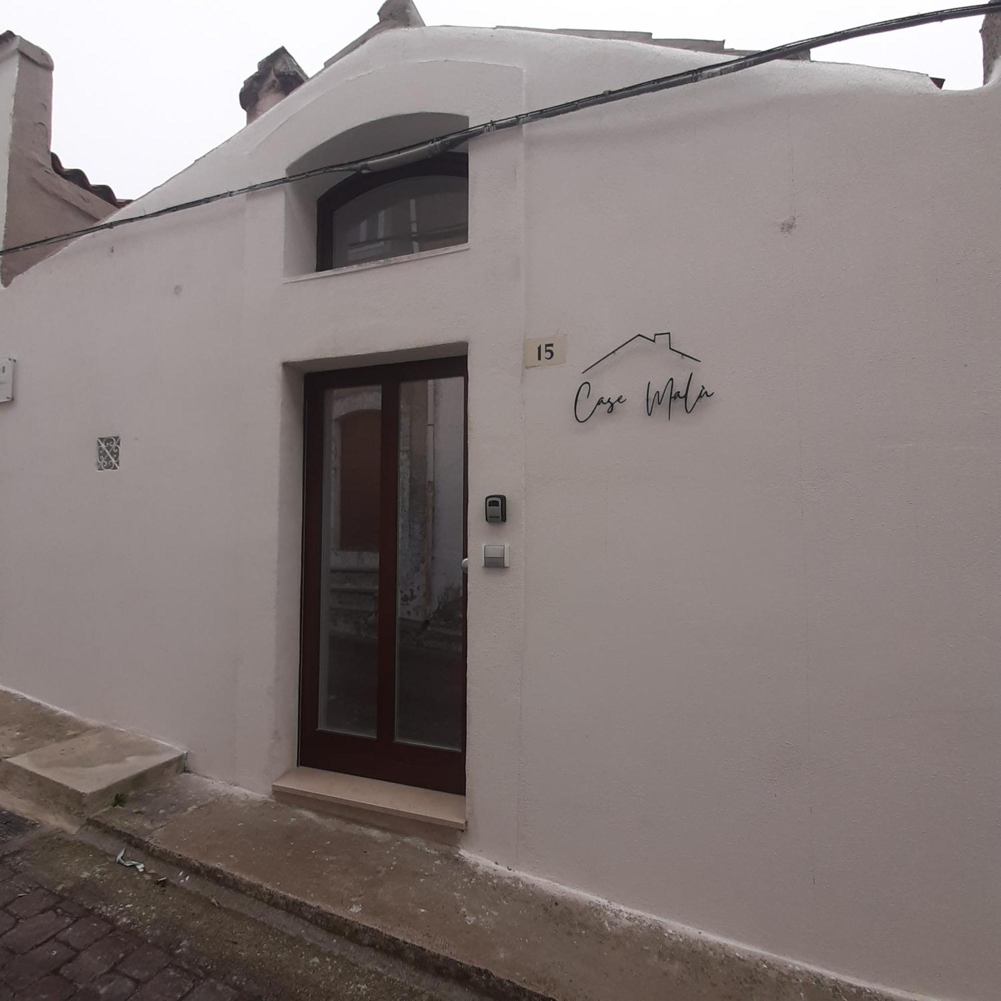 Casa Malu 15 Cin I T 0 7 1 0 3 3 B 4 0 0 0 8 8 3 3 2 * Monte Sant'Angelo
